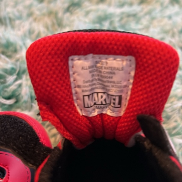 Marvel - Picture 6 of 7